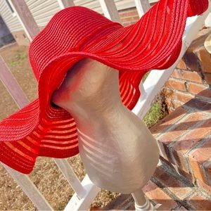 BEAUTIFUL NWOT CHERRY RED WIDE BRIM SUMMER SUN HAT